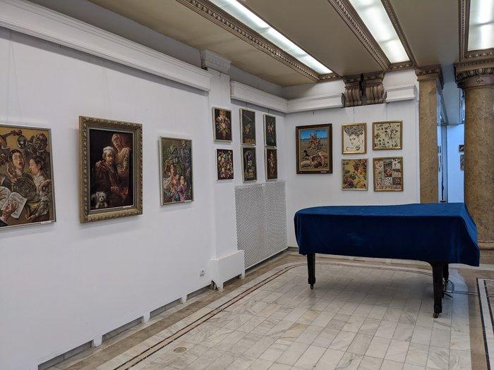 gallery